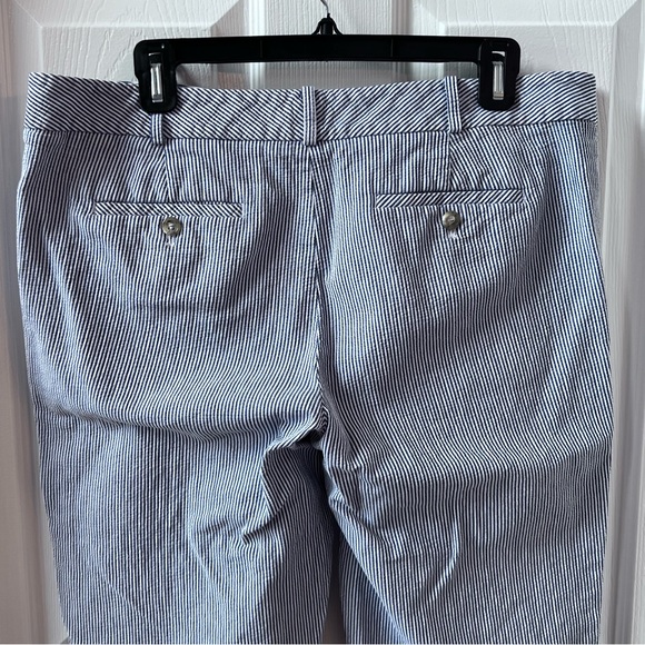 ⭐️ Talbot's Seersucker Capri Pants -Size 24 blue & white - Picture 5 of 14